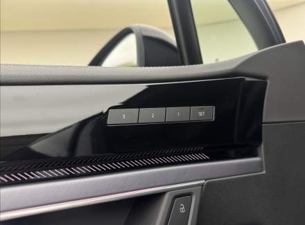 Volkswagen - Touareg