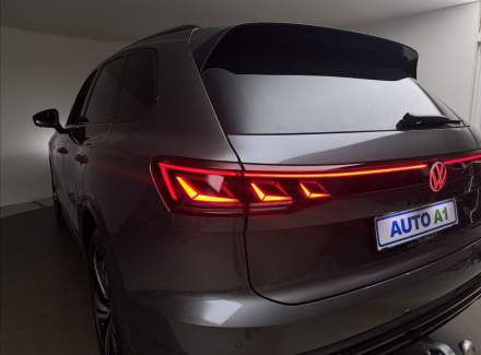 Volkswagen - Touareg