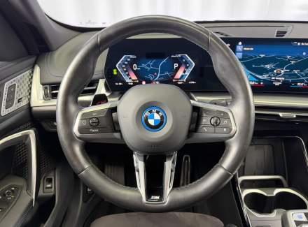 BMW - iX1