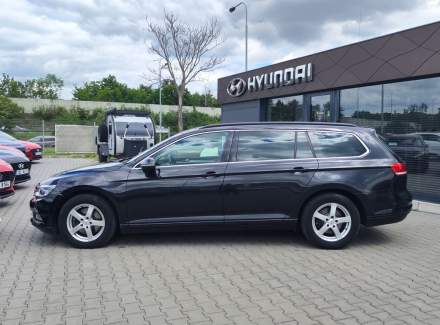 Volkswagen - Passat