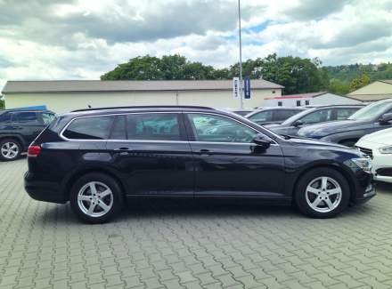 Volkswagen - Passat