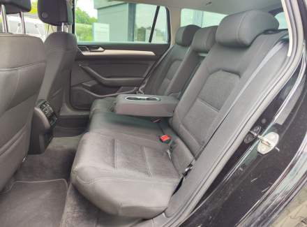 Volkswagen - Passat