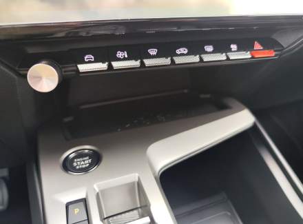 Peugeot - 408