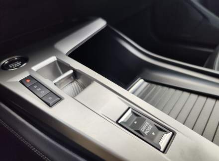 Peugeot - 408