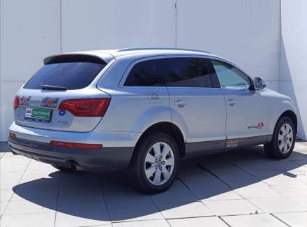 Audi - Q7