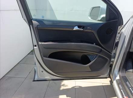 Audi - Q7