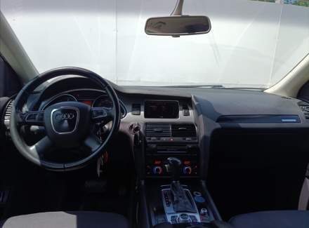 Audi - Q7