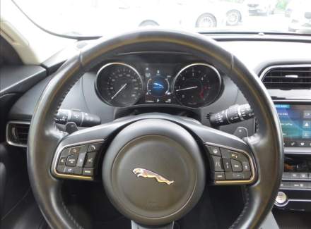 Jaguar - F-Pace