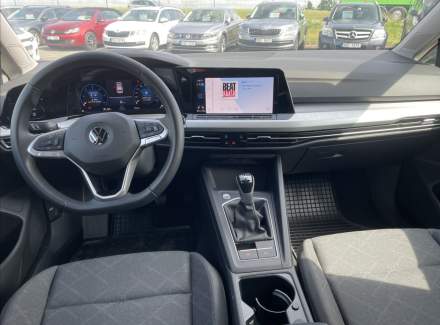 Volkswagen - Golf