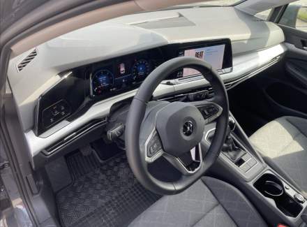 Volkswagen - Golf