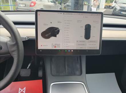 Tesla - Model Y