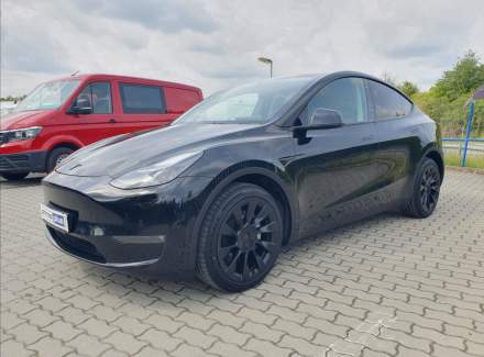Tesla - Model Y