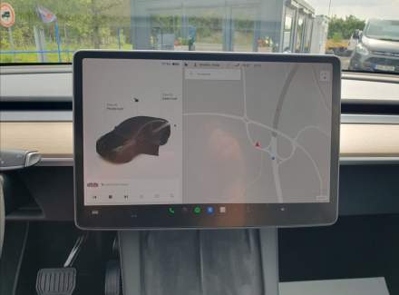Tesla - Model Y