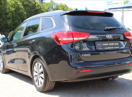 Kia - Cee'd