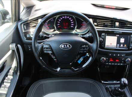 Kia - Cee'd