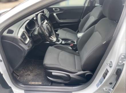 Kia - Cee'd