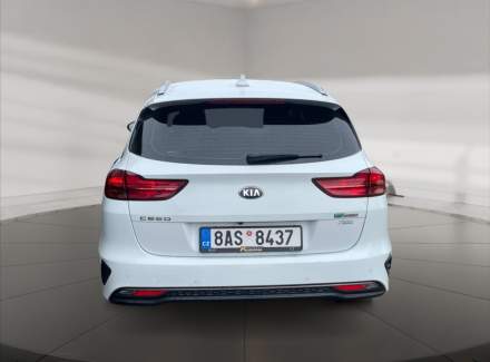 Kia - Cee'd