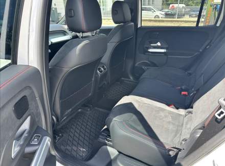 Mercedes-Benz - EQB