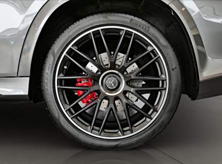 Mercedes-Benz - GLS