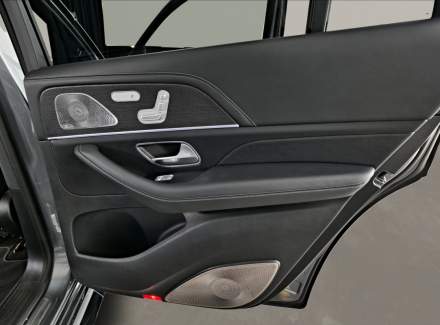 Mercedes-Benz - GLS