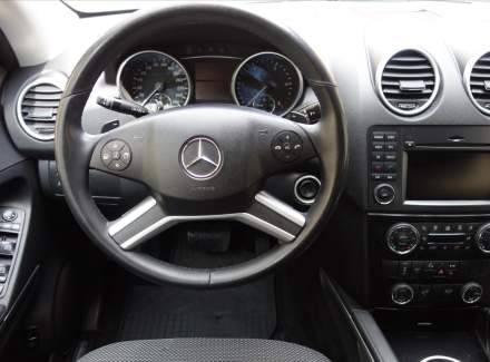 Mercedes-Benz - M-class
