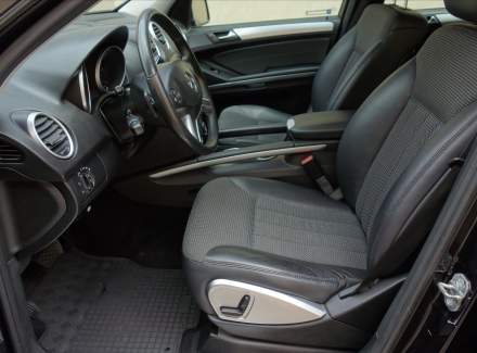 Mercedes-Benz - M-class