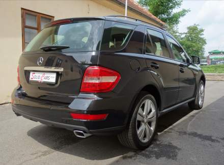 Mercedes-Benz - M-class