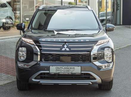 Mitsubishi - Outlander