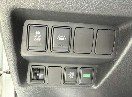 Nissan - X-Trail