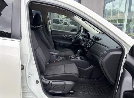 Nissan - X-Trail