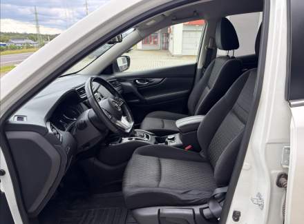 Nissan - X-Trail