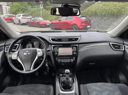 Nissan - X-Trail