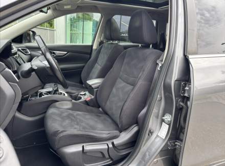 Nissan - X-Trail