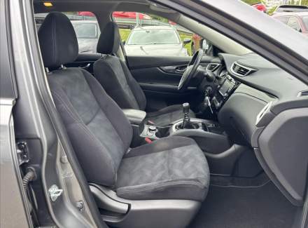 Nissan - X-Trail