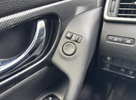 Nissan - X-Trail