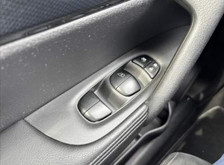Nissan - X-Trail