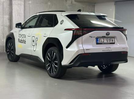 Toyota - bZ4X