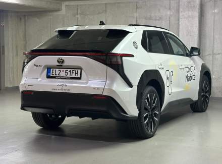 Toyota - bZ4X