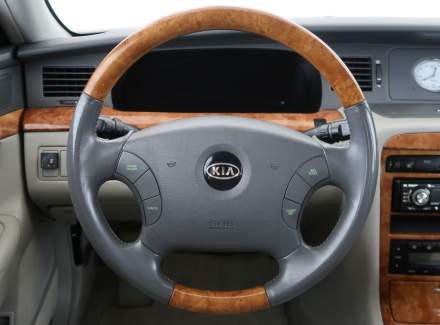 Kia - Opirus