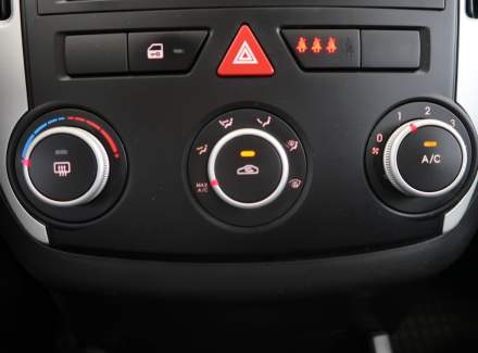 Kia - Cee'd