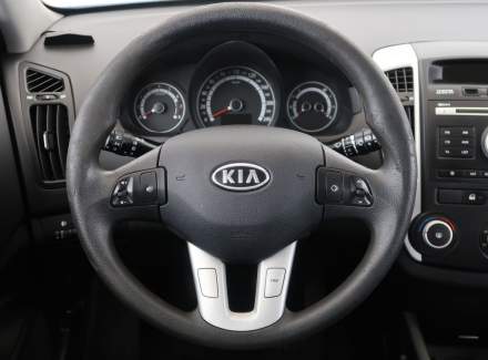 Kia - Cee'd