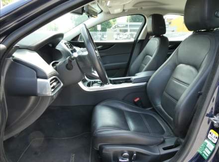Jaguar - XE
