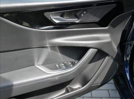Jaguar - XE