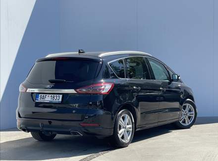 Ford - S-MAX