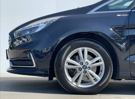 Ford - S-MAX