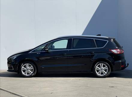 Ford - S-MAX
