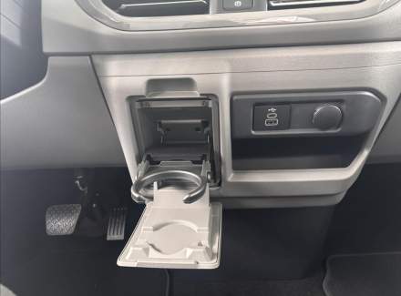 Volkswagen - Caravelle