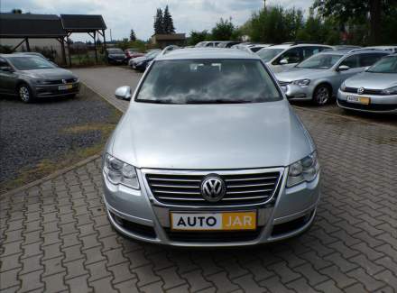 Volkswagen - Passat