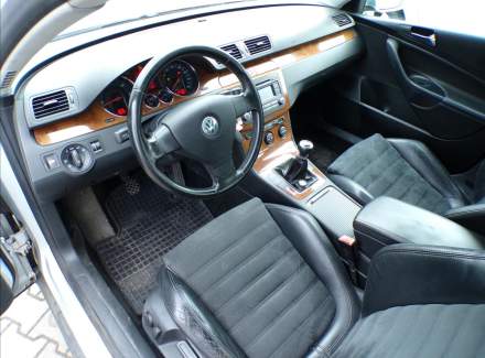Volkswagen - Passat