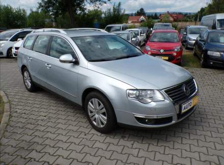 Volkswagen - Passat